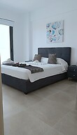 Larvella Estia Luxury Suites