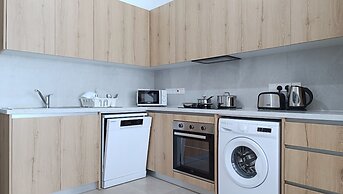 Larvella Estia Luxury Suites