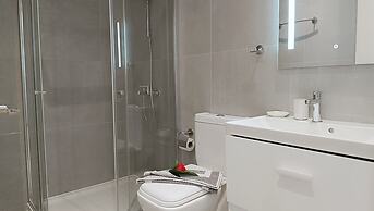 Larvella Estia Luxury Suites