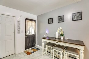 Serene Charleston Home Near Airport: Pets Welcome!