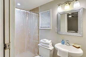 Serene Charleston Home Near Airport: Pets Welcome!