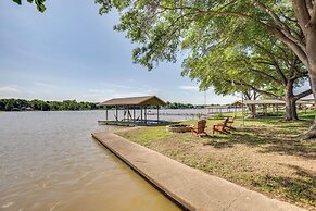 Private Dock & Fire Pit: Cedar Creek Reservoir Gem