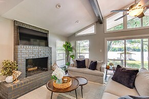 Private Dock & Fire Pit: Cedar Creek Reservoir Gem