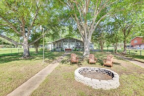 Private Dock & Fire Pit: Cedar Creek Reservoir Gem