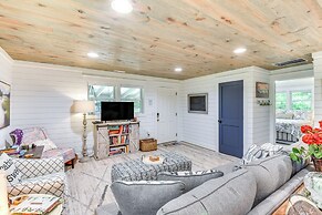 Mountain Escape w/ Gas Grill Near Lake Burton!