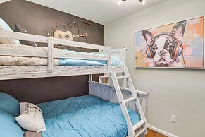 Modern Casselton Vacation Rental: 22 Mi to Fargo!