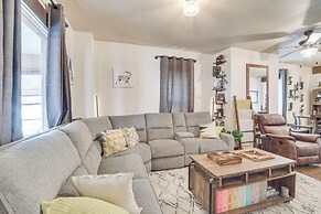 Modern Casselton Vacation Rental: 22 Mi to Fargo!