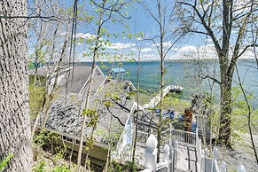 Waterfront Romulus Getaway w/ Private Dock!