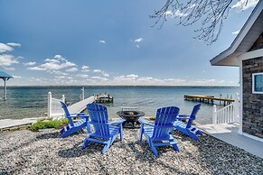Waterfront Romulus Getaway w/ Private Dock!
