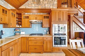 Waterfront Romulus Getaway w/ Private Dock!