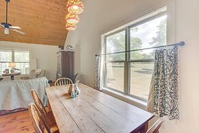 Charming Lawley Cottage: Deck, Fire Pit & Yard!