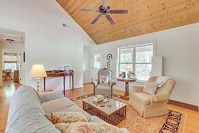 Charming Lawley Cottage: Deck, Fire Pit & Yard!