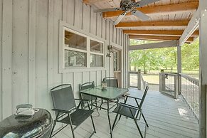 Charming Lawley Cottage: Deck, Fire Pit & Yard!