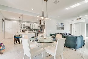 5 Mi to Beach: Luxe Home w/ Spa in Cape Coral!