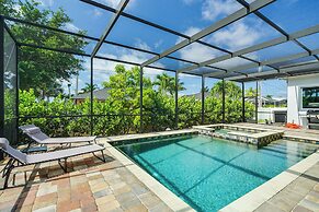 5 Mi to Beach: Luxe Home w/ Spa in Cape Coral!