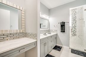 5 Mi to Beach: Luxe Home w/ Spa in Cape Coral!