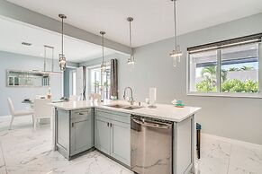 5 Mi to Beach: Luxe Home w/ Spa in Cape Coral!