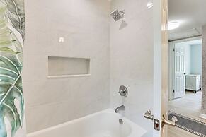 Fort Walton Beach Home: 3 Mi to Beach & Pier!