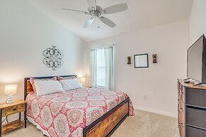 Furnished Lanai & Golf Cart: the Villages Home!