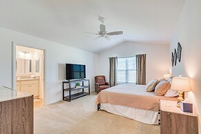 Furnished Lanai & Golf Cart: the Villages Home!