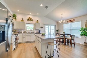 Furnished Lanai & Golf Cart: the Villages Home!