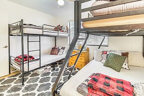 Hike & Golf: Family Home w/ Balcony in Pinetop!