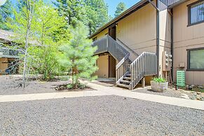 Hike & Golf: Family Home w/ Balcony in Pinetop!