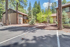 Hike & Golf: Family Home w/ Balcony in Pinetop!