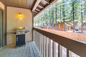 Hike & Golf: Family Home w/ Balcony in Pinetop!
