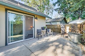 Welcoming Grants Pass Retreat - Walk to Park!