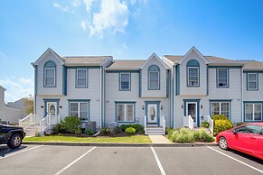 3 Mi to Bethany Beach: Coastal Gem w/ Pool Access