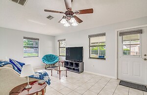 13 Mi to Hudson Beach: Spring Hill Home w/ Lanai