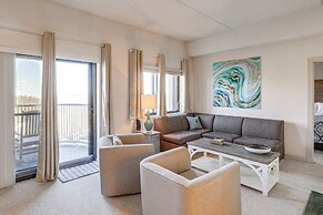 Overlooking Ski Slopes: Sugar Mountain Condo!