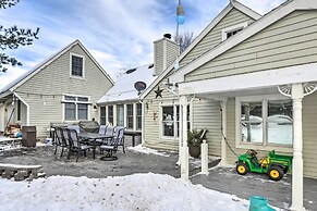 5-acre Graceland Family Home in West Des Moines