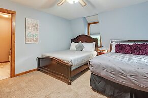 5-acre Graceland Family Home in West Des Moines