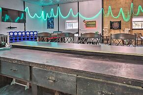 5-acre Graceland Family Home in West Des Moines