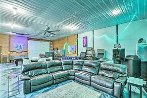 5-acre Graceland Family Home in West Des Moines