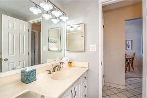 Menehune Shores, #517 1 Bedroom Condo by RedAwning