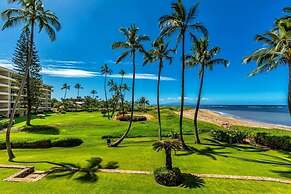 Menehune Shores, #517 1 Bedroom Condo by RedAwning