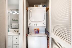 Menehune Shores, #517 1 Bedroom Condo by RedAwning