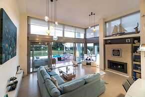 Island Villa Sani Sea View