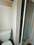 Immaculate 2 Bedroom Caravan in Ingoldmells,