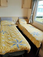 Immaculate 2 Bedroom Caravan in Ingoldmells,