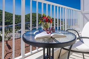 Green Hills Apartment