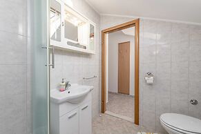 Green Hills Apartment