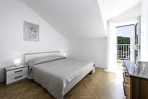 Green Hills Apartment