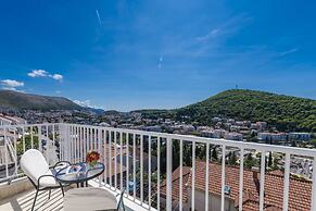 Green Hills Apartment