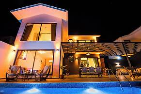 Villa Mulberry Collection 1