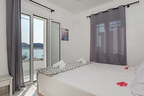 Hiona Seaside