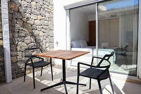 Cala Vadella Beachwalk Suites